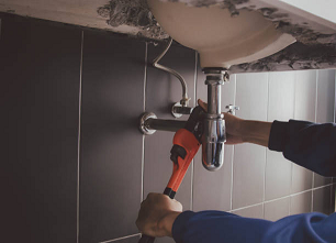 Kartepe Lavabo Tikali Boru Açma